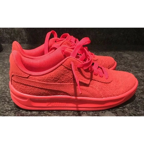 puma cali hibiscus